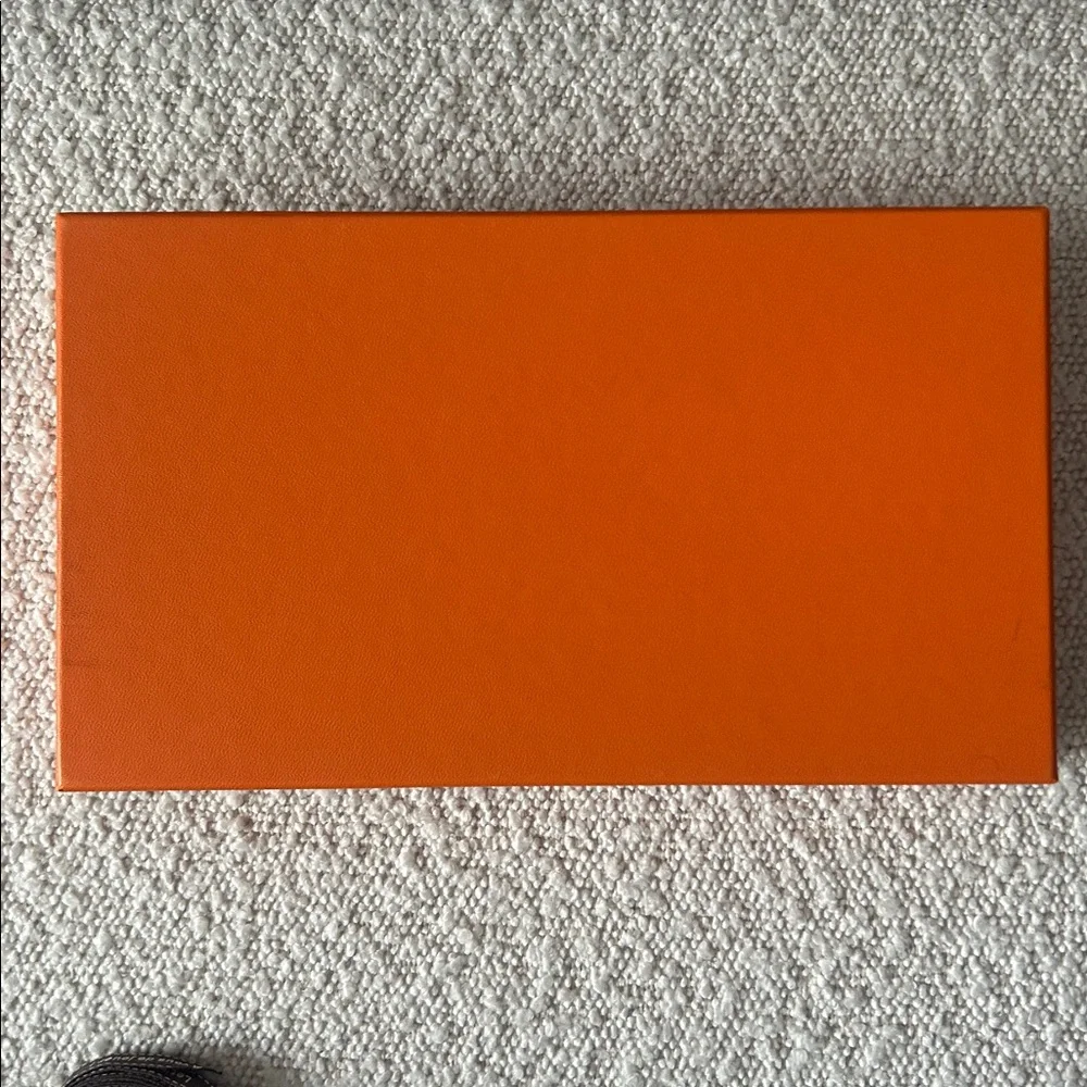 HERMES Box and Ribbon - Picture 3 of 5